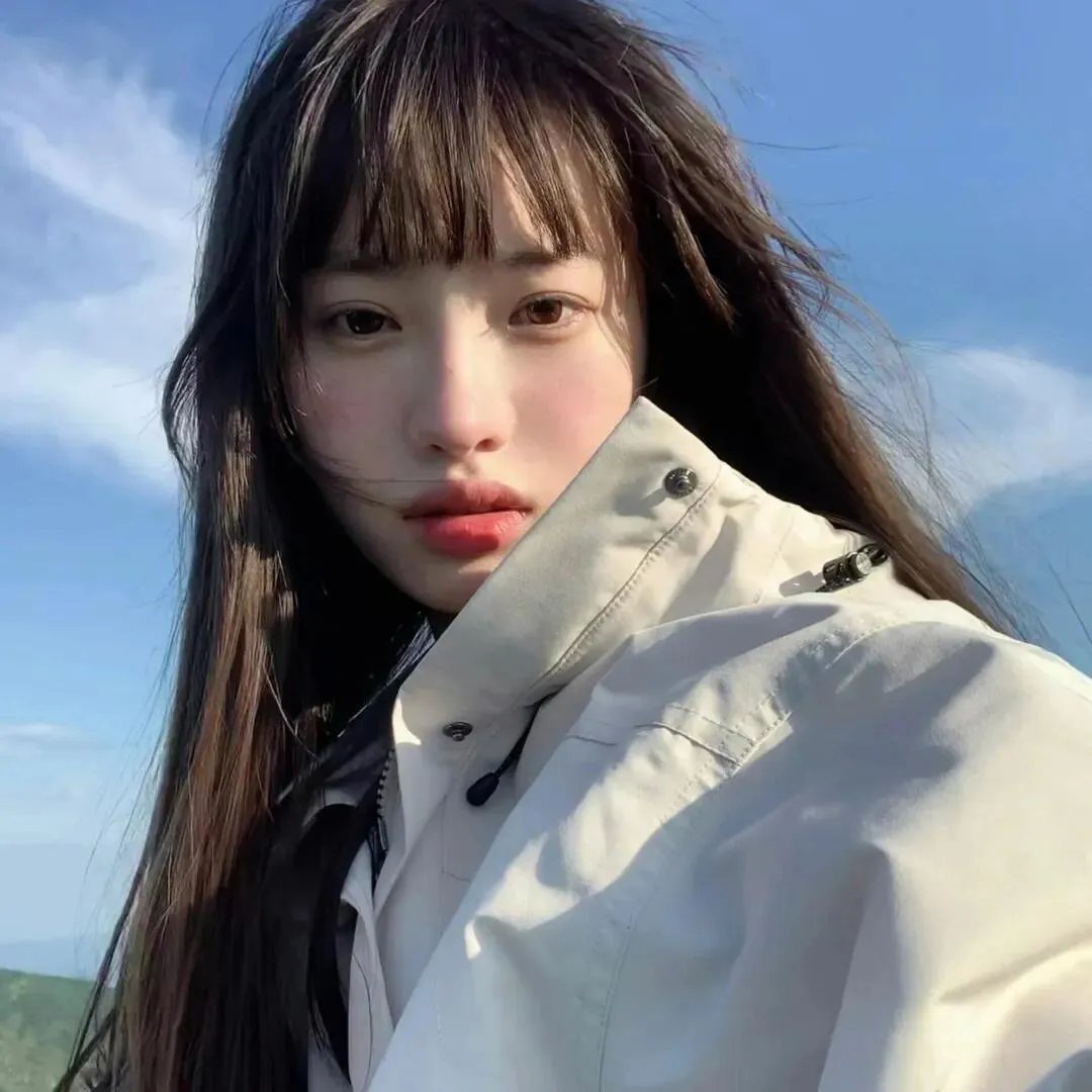 冰属性男子与酷酷女同事